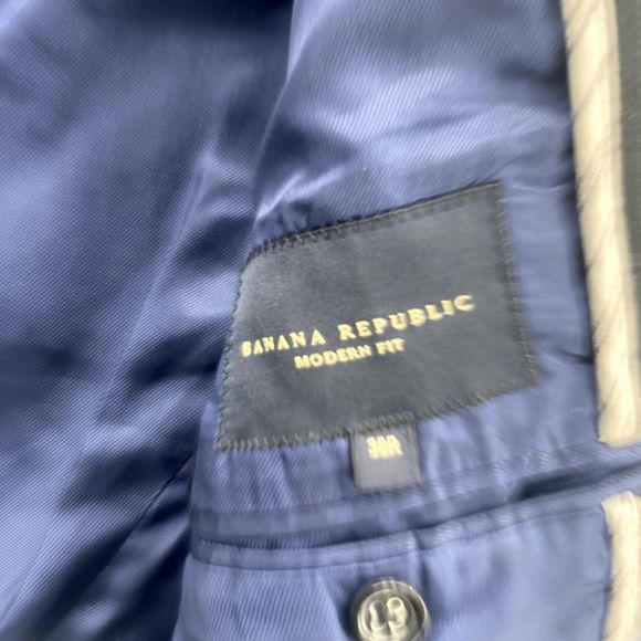 Banana Republic Blazer Mens 38R Black Pinstripe Modern Corpcore‎ Office Academia - Picture 4 of 11